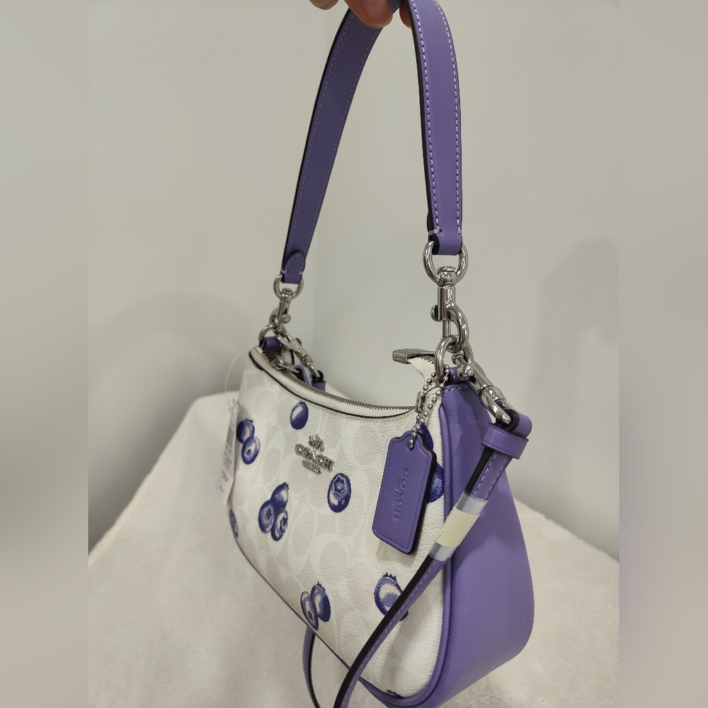 Teri Shoulder Bag In Signature Canvas With Blueberry Print - Picture 10 of 15